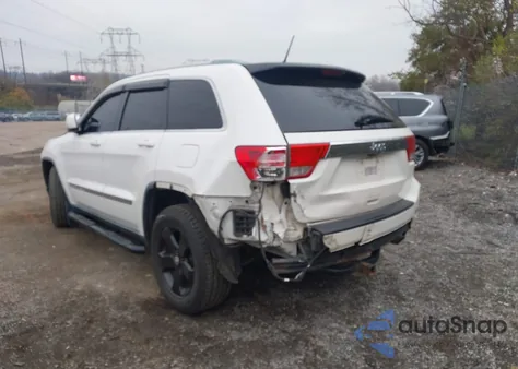 2011 Jeep Grand Cherokee Laredo из США, поврежденный, VIN 1J4RR4GG0BC641412